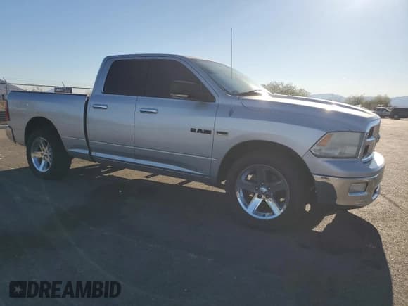 ✅ 2010 Dodge 1500 SLT • VIN: 1D7RB1GT3AS242011 • Лот: 82684075. Опубликован ранее на Copart с пробегом 197 724 миль. Бесплатный доступ к архиву аукционных продаж из США и подробный отчёт об истории автомобиля на DreamBid. Изображение 4.