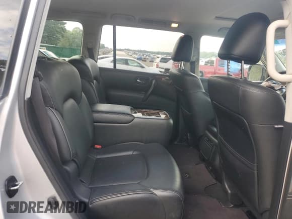 ✅ 2017 Infiniti QX80 • VIN: JN8AZ2NF4H9646527 • Лот: 83863685. Опубликован ранее на Copart с пробегом 115 256 миль. Бесплатный доступ к архиву аукционных продаж из США и подробный отчёт об истории автомобиля на DreamBid. Изображение 11.