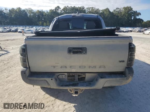 ✅ 2018 Toyota Tacoma TRD Sport • VIN: 3TMCZ5AN8JM123196 • Lot: 87276345. Listed on Copart with 110,078 mi. Free auction sales archive from the USA and detailed vehicle history report at DreamBid. Image 6.