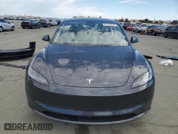 ✅ 2025 Tesla Model 3 Long Range • VIN: 5YJ3E1EA8SF920940 • Lot: 81721015. Listed on Copart with 8,047 mi. Free auction sales archive from the USA and detailed vehicle history report at DreamBid. Image 5.