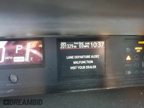 ✅ 2017 Toyota Prius Four • VIN: JTDKDTB35H1597139 • Лот: 81775715. Опубликован ранее на Copart с пробегом 201 329 миль. Бесплатный доступ к архиву аукционных продаж из США и подробный отчёт об истории автомобиля на DreamBid. Изображение 9.