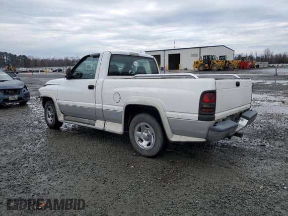 1999 Dodge 1500 с VIN 3B7HC16YXXM568437, выставлен на аукционе Copart как лот 84228314 с пробегом 150 191 миль миль и Списание • Salvage title. История ставок и продаж доступна на DreamBid. Изображение 2.