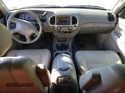 ✅ 2001 Toyota Sequoia Limited • VIN: 5TDBT48A51S034678 • Lot: 69971655. Listed on Copart with 226,299 mi. Free auction sales archive from the USA and detailed vehicle history report at DreamBid. Image 8.