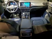 ✅ 2025 Volkswagen Atlas SE • VIN: 1V2HE2CAXSC222212 • Lot: 95864005. Listed on Copart with 16,547 mi. Free auction sales archive from the USA and detailed vehicle history report at DreamBid. Image 8.