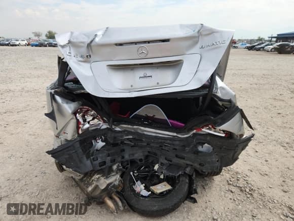 ✅ 2005 Mercedes-Benz C 240 • VIN: WDBRF81J65F652328 • Лот: 70729535. Опубликован ранее на Copart с пробегом 198 117 миль. Бесплатный доступ к архиву аукционных продаж из США и подробный отчёт об истории автомобиля на DreamBid. Изображение 6.