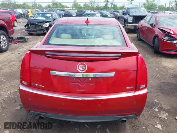 ✅ 2010 Cadillac CTS Premium • VIN: 1G6DS5EV8A0121389 • Lot: 42162989. Listed on IAAI with 94,631 mi. Free auction sales archive from the USA and detailed vehicle history report at DreamBid. Image 16.