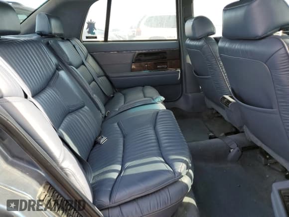 ✅ 1996 Buick Park Avenue Ultra • VIN: 1G4CU5219TH603048 • Лот: 48498605. Опубликован ранее на Copart с пробегом 209 286 миль. Бесплатный доступ к архиву аукционных продаж из США и подробный отчёт об истории автомобиля на DreamBid. Изображение 11.