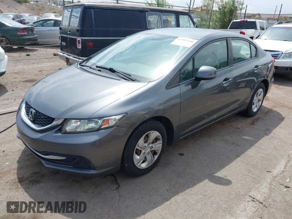 ✅ 2013 Honda Civic LX • VIN: 19XFB2F54DE088762 • Lot: 42987246. Wystawiony na IAAI z przebiegiem 86 302 mil. Bezpłatny archiwum sprzedaży aukcyjnych z USA i szczegółowy raport historii pojazdu na DreamBid. Zdjęcie 17.