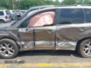 ✅ 2017 Subaru Forester Touring • VIN: JF2SJATC7HH523709 • Lot: 42147986. Wystawiony na IAAI z przebiegiem 146 807 mil. Bezpłatny archiwum sprzedaży aukcyjnych z USA i szczegółowy raport historii pojazdu na DreamBid. Zdjęcie 6.