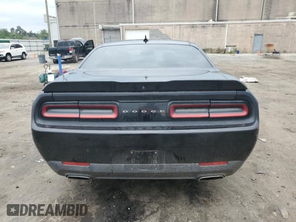 ✅ 2017 Dodge Challenger SXT • VIN: 2C3CDZAG9HH501126 • Lot: 57468044. Wystawiony na Copart z przebiegiem 75 828 mil. Bezpłatny archiwum sprzedaży aukcyjnych z USA i szczegółowy raport historii pojazdu na DreamBid. Zdjęcie 6.