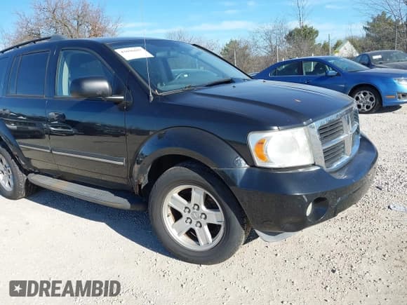 ✅ 2008 Dodge Durango SLT • VIN: 1D8HB48N18F121618 • Lot: 43696697. Wystawiony na IAAI z przebiegiem 192 653 mil. Bezpłatny archiwum sprzedaży aukcyjnych z USA i szczegółowy raport historii pojazdu na DreamBid. Zdjęcie 1.