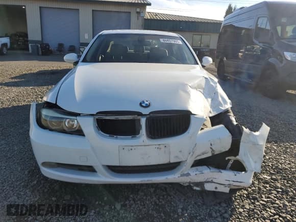 ✅ 2007 BMW 3 Series 328i • VIN: WBAVC53597FZ70211 • Lot: 86897965. Listed on Copart with 180,582 mi. Free auction sales archive from the USA and detailed vehicle history report at DreamBid. Image 5.