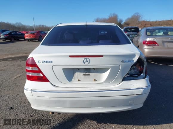✅ 2006 Mercedes-Benz C 280 Luxury • VIN: WDBRF92J06F755914 • Lot: 41886528. Wystawiony na IAAI z przebiegiem 182 423 mil. Bezpłatny archiwum sprzedaży aukcyjnych z USA i szczegółowy raport historii pojazdu na DreamBid. Zdjęcie 16.