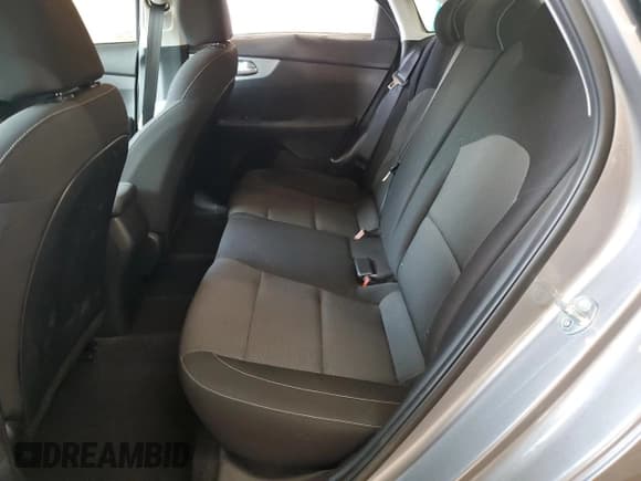 ✅ 2023 Kia Forte LXS • VIN: 3KPF24ADXPE635774 • Лот: 84695835. Опубликован ранее на Copart с пробегом 32 509 миль. Бесплатный доступ к архиву аукционных продаж из США и подробный отчёт об истории автомобиля на DreamBid. Изображение 10.