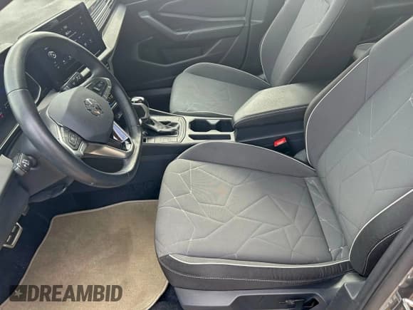 ✅ 2025 Volkswagen Jetta Sport • VIN: 3VWBX7BU1SM006738 • Lot: 96622915. Listed on Copart with 17,326 mi. Free auction sales archive from the USA and detailed vehicle history report at DreamBid. Image 14.