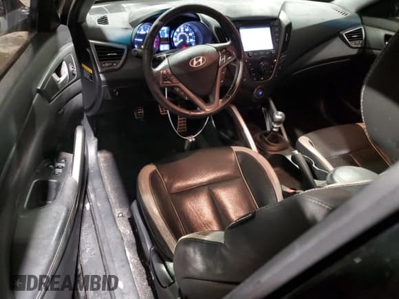 ✅ 2014 Hyundai Veloster Turbo • VIN: KMHTC6AE8EU182785 • Lot: 41662745. Listed on Copart with 89,228 mi. Free auction sales archive from the USA and detailed vehicle history report at DreamBid. Image 8.