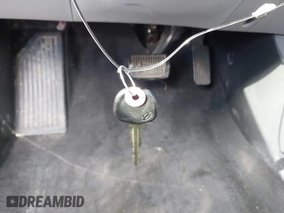 ✅ 2017 Hyundai Elantra SE • VIN: 5NPD74LF0HH197075 • Lot: 43464196. Listed on IAAI with 151,316 mi. Free auction sales archive from the USA and detailed vehicle history report at DreamBid. Image 11.