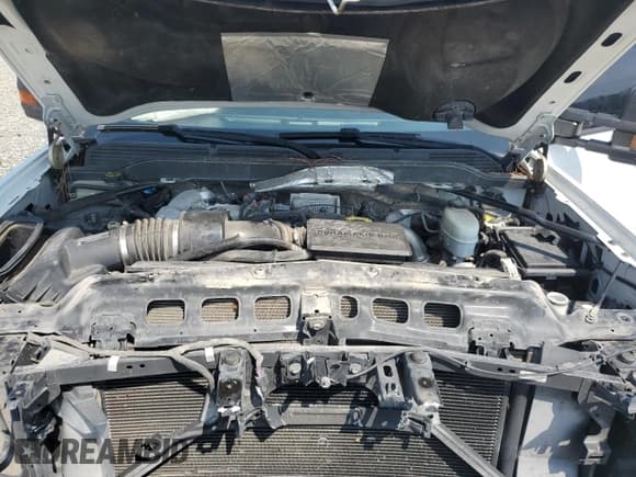 ✅ 2017 Chevrolet Silverado 2500HD Work Truck • VIN: 1GC1KUEY8HF118164 • Lot: 72285234. Wystawiony na Copart z przebiegiem 150 784 mil. Bezpłatny archiwum sprzedaży aukcyjnych z USA i szczegółowy raport historii pojazdu na DreamBid. Zdjęcie 12.