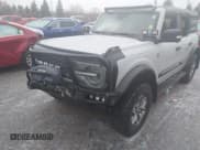 ✅ 2021 Ford Bronco • VIN: 1FMEE5DH9MLA69886 • Lot: 41521434. Wystawiony na IAAI z przebiegiem 30 153 mil. Bezpłatny archiwum sprzedaży aukcyjnych z USA i szczegółowy raport historii pojazdu na DreamBid. Zdjęcie 17.