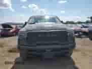 2025 Ram 1500 Rebel z VIN 1C6SRFLP9SN724227, wystawiony jako Copart lot #70583185 z przebiegiem 6 009 mil mil oraz Szkoda całkowita • Salvage title. Historia ofert i sprzedaży dostępna na DreamBid. Obrazek 5.