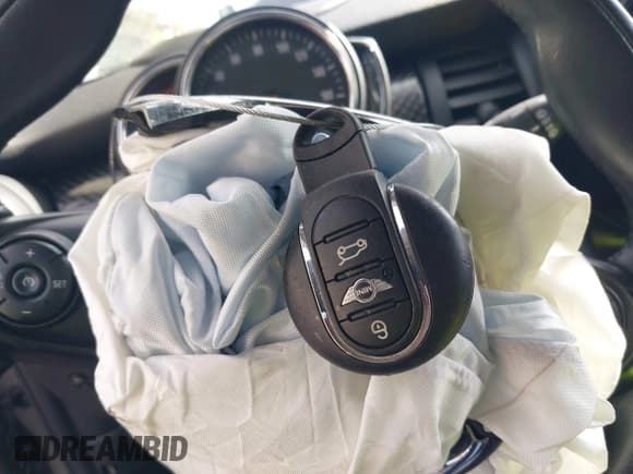 ✅ 2018 MINI Hardtop 4 Door Cooper S • VIN: WMWXU3C59J2F49827 • Lot: 43480843. Listed on IAAI with 69,237 mi. Free auction sales archive from the USA and detailed vehicle history report at DreamBid. Image 11.