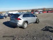 ✅ 2021 Toyota RAV4 LE • VIN: 2T3G1RFV1MC168560 • Лот: 43621512. Опубликован ранее на IAAI с пробегом 48 070 миль. Бесплатный доступ к архиву аукционных продаж из США и подробный отчёт об истории автомобиля на DreamBid. Изображение 4.