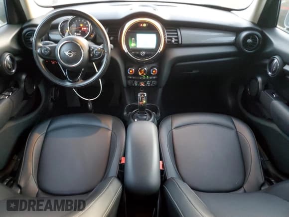 ✅ 2020 MINI Hardtop 4 Door Cooper • VIN: WMWXU7C04L2L62913 • Lot: 90824315. Wystawiony na Copart z przebiegiem 64 527 mil. Bezpłatny archiwum sprzedaży aukcyjnych z USA i szczegółowy raport historii pojazdu na DreamBid. Zdjęcie 8.