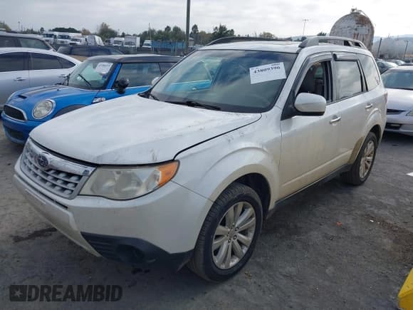 ✅ 2013 Subaru Forester X Premium • VIN: JF2SHADC7DH418480 • Lot: 43809396. Wystawiony na IAAI z przebiegiem 170 379 mil. Bezpłatny archiwum sprzedaży aukcyjnych z USA i szczegółowy raport historii pojazdu na DreamBid. Zdjęcie 2.