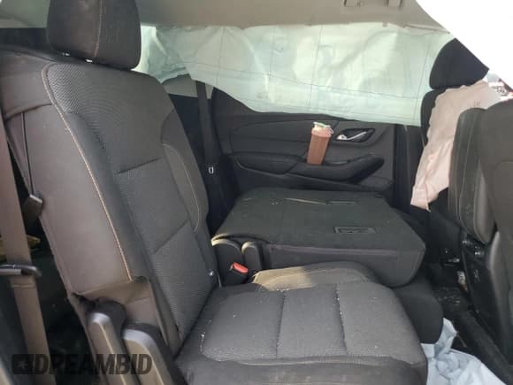 ✅ 2021 Chevrolet Traverse LS • VIN: 1GNERFKW8MJ122578 • Lot: 68529624. Wystawiony na Copart z przebiegiem Nie podano. Bezpłatny archiwum sprzedaży aukcyjnych z USA i szczegółowy raport historii pojazdu na DreamBid. Zdjęcie 11.