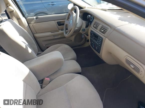 ✅ 2004 Mercury Sable GS • VIN: 1MEFM50U24A627179 • Lot: 41032610. Wystawiony na IAAI z przebiegiem 97 244 mil. Bezpłatny archiwum sprzedaży aukcyjnych z USA i szczegółowy raport historii pojazdu na DreamBid. Zdjęcie 5.