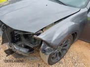 ✅ 2019 Chrysler 300 S • VIN: 2C3CCABG7KH733170 • Lot: 43311271. Wystawiony na IAAI z przebiegiem 154 219 mil. Bezpłatny archiwum sprzedaży aukcyjnych z USA i szczegółowy raport historii pojazdu na DreamBid. Zdjęcie 17.