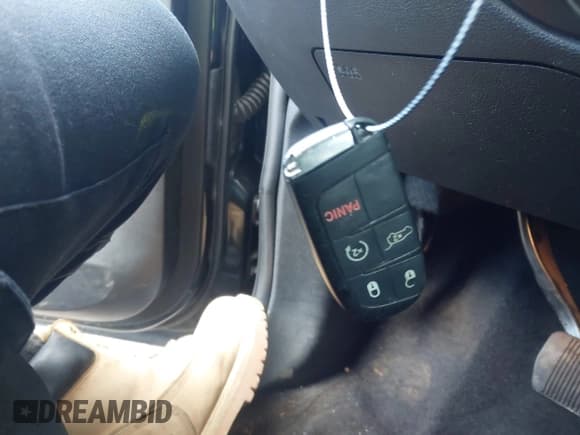 ✅ 2015 Jeep Grand Cherokee Laredo • VIN: 1C4RJFAG4FC778747 • Лот: 42684763. Опубликован ранее на IAAI с пробегом 175 705 миль. Бесплатный доступ к архиву аукционных продаж из США и подробный отчёт об истории автомобиля на DreamBid. Изображение 11.