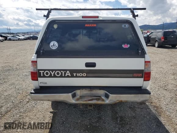 ✅ 1997 Toyota T100 SR5 • VIN: JT4UN24D2V0041751 • Lot: 65331475. Wystawiony na Copart z przebiegiem 190 931 mil. Bezpłatny archiwum sprzedaży aukcyjnych z USA i szczegółowy raport historii pojazdu na DreamBid. Zdjęcie 6.