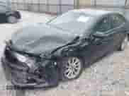 2021 Toyota Camry LE z VIN 4T1C11BK7MU036762, wystawiony jako IAAI lot #42247569 z przebiegiem Nie podano mil oraz . Historia ofert i sprzedaży dostępna na DreamBid. Obrazek 2.