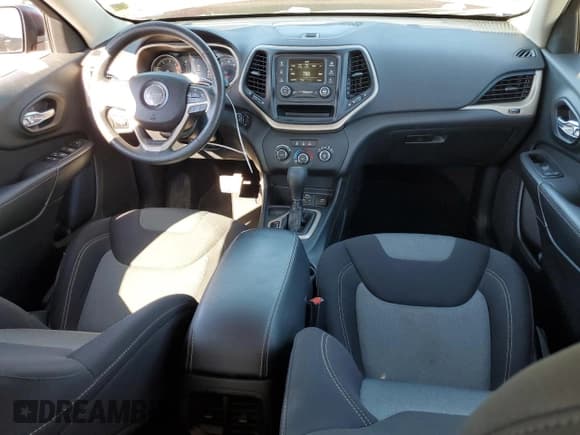 ✅ 2016 Jeep Cherokee Sport • VIN: 1C4PJLABXGW265576 • Лот: 87277715. Опубликован ранее на Copart с пробегом 68 899 миль. Бесплатный доступ к архиву аукционных продаж из США и подробный отчёт об истории автомобиля на DreamBid. Изображение 8.