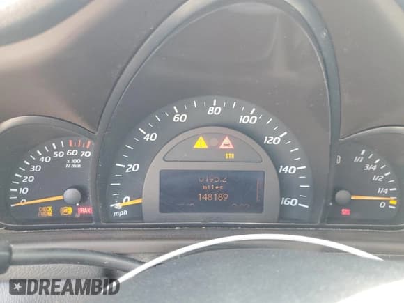 ✅ 2002 Mercedes-Benz C 230/260/280/320 • VIN: WDBRN47J92A355128 • Лот: 58446665. Опубликован ранее на Copart с пробегом 148 189 миль. Бесплатный доступ к архиву аукционных продаж из США и подробный отчёт об истории автомобиля на DreamBid. Изображение 9.