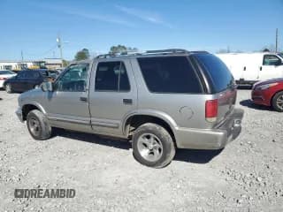 ✅ 2001 Chevrolet Blazer LT • VIN: 1GNCS13W012128782 • Lot: 46453235. Wystawiony na Copart z przebiegiem 253 789 mil. Bezpłatny archiwum sprzedaży aukcyjnych z USA i szczegółowy raport historii pojazdu na DreamBid. Zdjęcie 2.