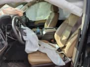 ✅ 2018 GMC Sierra 2500HD Denali • VIN: 1GT12UEY8JF122270 • Lot: 90699985. Wystawiony na Copart z przebiegiem Nie podano. Bezpłatny archiwum sprzedaży aukcyjnych z USA i szczegółowy raport historii pojazdu na DreamBid. Zdjęcie 7.