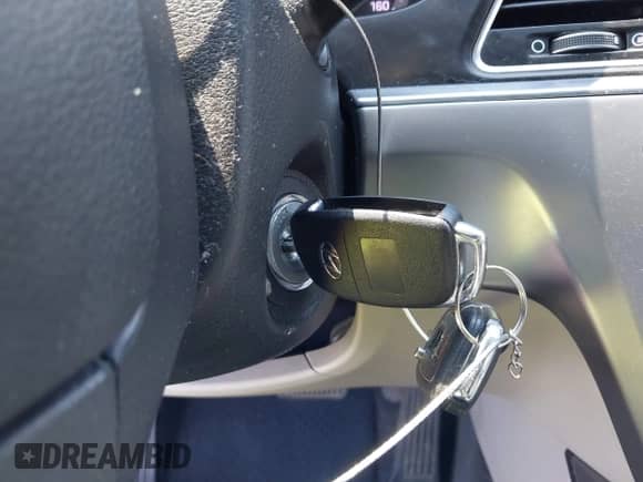 2015 Hyundai Sonata SE with VIN 5NPE24AF9FH149335, listed as a IAAI auction lot 42985916 with 111,875 mi miles and . Bid and sale history available at DreamBid. Image 11.