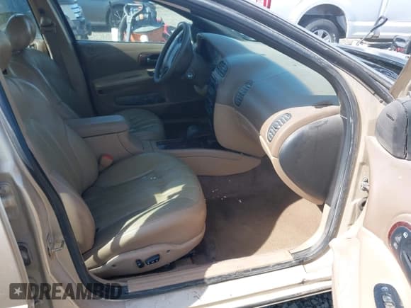 ✅ 1998 Chrysler Concorde • VIN: 2C3HD46J6WH194315 • Lot: 41896534. Listed on IAAI with 213,906 mi. Free auction sales archive from the USA and detailed vehicle history report at DreamBid. Image 5.