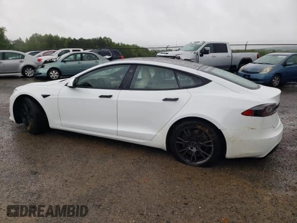 ✅ 2021 Tesla Model S Long Range • VIN: 5YJSA1E5XMF439827 • Lot: 56117755. Listed on Copart with Not provided. Free auction sales archive from the USA and detailed vehicle history report at DreamBid. Image 2.