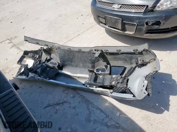 ✅ 2019 Chevrolet Silverado 1500 Custom • VIN: 1GCRYBEF3KZ227027 • Lot: 50991575. Listed on Copart with 52,837 mi. Free auction sales archive from the USA and detailed vehicle history report at DreamBid. Image 12.