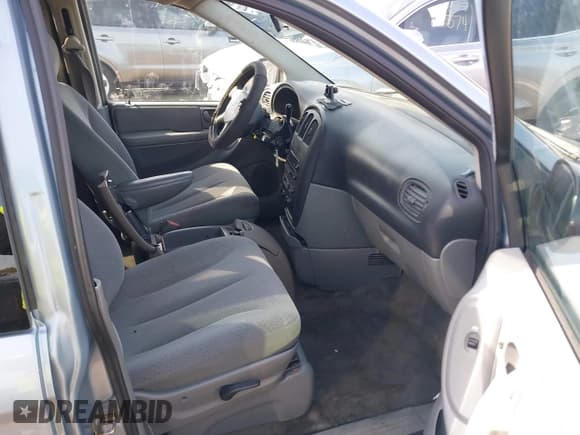 ✅ 2006 Dodge Grand Caravan • VIN: 1D4GP24R16B677623 • Lot: 41776375. Listed on IAAI with 194,343 mi. Free auction sales archive from the USA and detailed vehicle history report at DreamBid. Image 5.