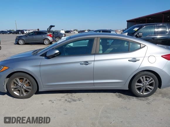 ✅ 2017 Hyundai Elantra Value Edition • VIN: 5NPD84LF7HH080526 • Lot: 43423273. Listed on IAAI with 120,311 mi. Free auction sales archive from the USA and detailed vehicle history report at DreamBid. Image 14.