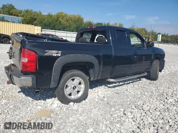 ✅ 2011 Chevrolet Silverado 1500 LT • VIN: 1GCRKSE39BZ191562 • Lot: 74181834. Listed on Copart with 278,032 mi. Free auction sales archive from the USA and detailed vehicle history report at DreamBid. Image 3.