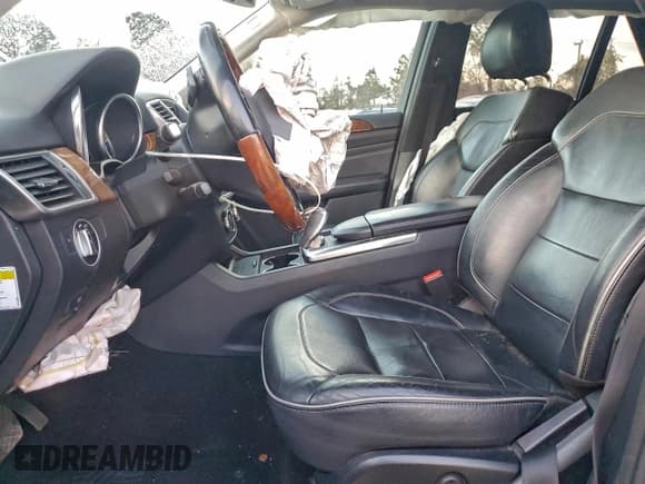 ✅ 2012 Mercedes-Benz M 350 • VIN: 4JGDA5HB8CA049488 • Lot: 93885325. Wystawiony na Copart z przebiegiem 182 309 mil. Bezpłatny archiwum sprzedaży aukcyjnych z USA i szczegółowy raport historii pojazdu na DreamBid. Zdjęcie 7.