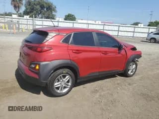 ✅ 2021 Hyundai Kona SE • VIN: KM8K12AA6MU611637 • Лот: 72402264. Опубликован ранее на Copart с пробегом 131 377 миль. Бесплатный доступ к архиву аукционных продаж из США и подробный отчёт об истории автомобиля на DreamBid. Изображение 3.
