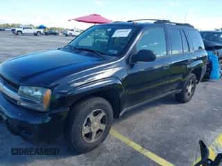 2006 Chevrolet TrailBlazer LS с VIN 1GNDT13S862127594, выставлен на аукционе IAAI как лот 43459870 с пробегом 399 888 миль миль и . История ставок и продаж доступна на DreamBid. Изображение 2.