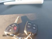 ✅ 2013 Scion tC • VIN: JTKJF5C74D3057890 • Lot: 43337109. Wystawiony na IAAI z przebiegiem 83 949 mil. Bezpłatny archiwum sprzedaży aukcyjnych z USA i szczegółowy raport historii pojazdu na DreamBid. Zdjęcie 11.