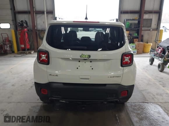 ✅ 2021 Jeep Renegade Limited • VIN: ZACNJDD19MPM21287 • Lot: 42077387. Listed on IAAI with 44,208 mi. Free auction sales archive from the USA and detailed vehicle history report at DreamBid. Image 17.